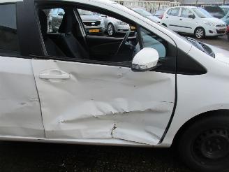 Toyota Yaris 1.0 VVT-i Now picture 9