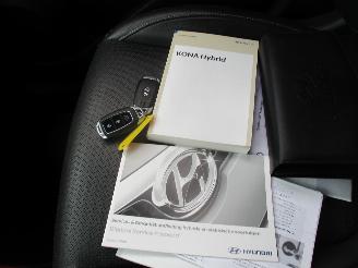 Hyundai Kona 1.6 GDI HEV Premium €750 REST BPM!!! picture 51