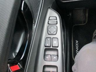 Hyundai Kona 1.6 GDI HEV Premium €750 REST BPM!!! picture 45