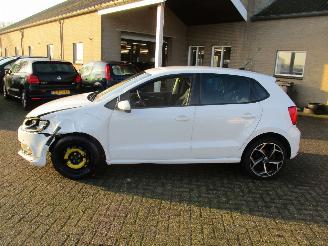 Volkswagen Polo 1.2 TSI Comfortline Business R Line REST BPM €500,- !! picture 4
