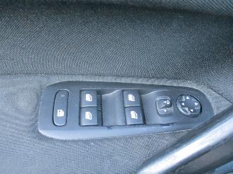 Peugeot 308 1.6 BlueHDi BL. Pre. REST BPM € 300,-!!! picture 30