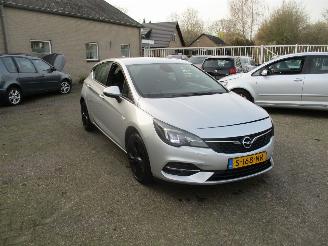 Vaurioauto  passenger cars Opel Astra 1.2 Business Edition REST BPM €300,-!!! 2021/1