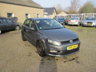Coche accidentado Volkswagen Polo 1.0 Comfortline REST BPM €500,-!!! 2015/7