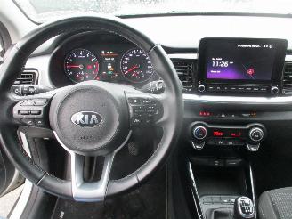 Kia Stonic 1.0 T-GDi MHEV Dyn+L REST BPM €1000,-!!! picture 14