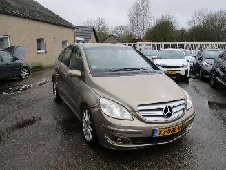 Schadeauto Mercedes B-klasse 200 2006/2