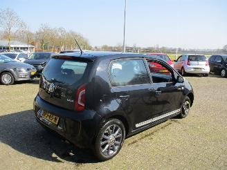 Volkswagen Up! 1.0 high up! BlueM. REST BPM €250,-!!! picture 7