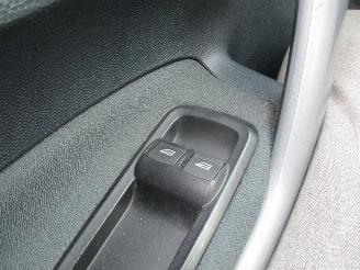 Ford Fiesta 1.25 Titanium picture 18