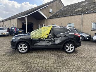 Nissan Qashqai 1.6 Tekna 17 REST BPM €400,-!!! picture 4