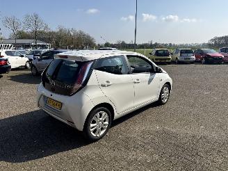 Toyota Aygo 1.0 VVT-i x-pure picture 7