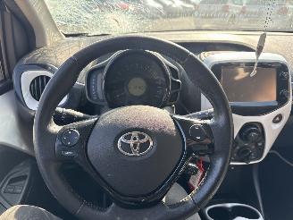 Toyota Aygo 1.0 VVT-i x-pure picture 26