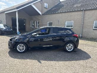 Hyundai I-30 1.6 GDI i-Motion Pl. REST BPM €500,-!!! picture 4