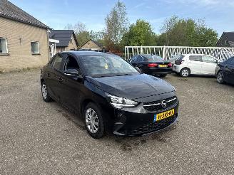 damaged passenger cars Opel Corsa 1.2 Edition REST BPM €600,-!!! 2020/1