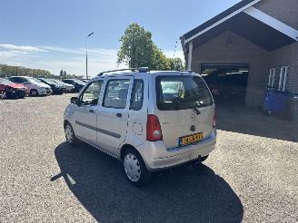Opel Agila 1.2-16V Comfort picture 5