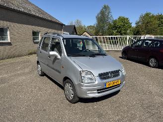 Unfallwagen Opel Agila 1.2-16V Comfort 2003/4
