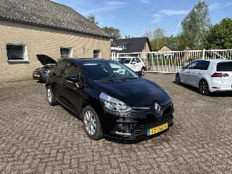 Unfallwagen Renault Clio 0.9 TCe Limited REST BPM €450,-!!! 2018/11