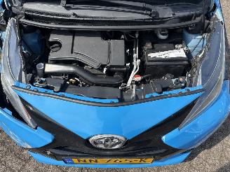 Toyota Aygo 1.0 VVT-i x-Play REST BPM €250,-!!! picture 18