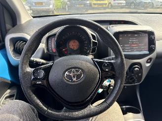Toyota Aygo 1.0 VVT-i x-Play REST BPM €250,-!!! picture 22