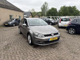 Schadeauto Volkswagen Golf 1.2 TSI Highline 2014/4