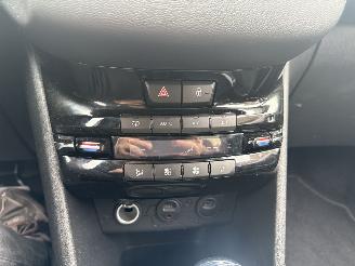 Peugeot 208 1.6 VTi Allure REST BPM €800,-!!! picture 24