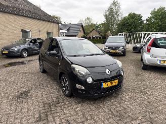 Unfallwagen Renault Twingo 1.2 16V Collection 2012/9