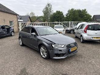 Schadeauto Audi A3 SPORTBACK 1.4 TFSI Ambition Pro Line Plus REST BPM €400,-!!! 2014/6