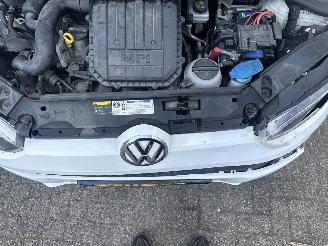 Volkswagen Up! 1.0 move up! BlueMotion picture 15