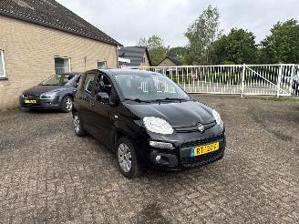Damaged car Fiat Panda 0.9 TwinAir Lounge REST BPM €300,-!!! 2018/1