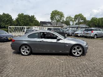 BMW 3-serie 320i Introduction picture 8