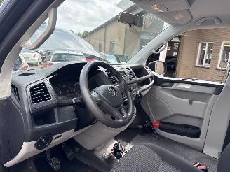 Volkswagen Transporter 2.0 TDI L1H1 Comfortline. ROLSTOELVERVOER picture 23