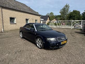 Schadeauto Audi A4 2.4 V6 Exclusive 2002/7