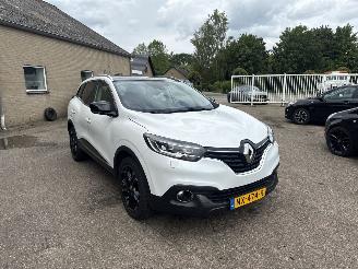 Damaged car Renault Kadjar 1.2 TCe Extase AUT REST BPM €1100,-!!! 2016/12