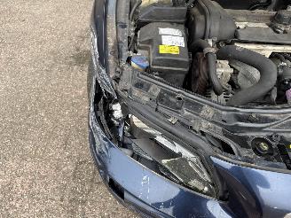 Volvo V-70 2.4 Comfort Line picture 13