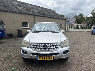 Mercedes M-klasse 320 CDI 4matic AUT GRIJS KENTEKEN picture 2