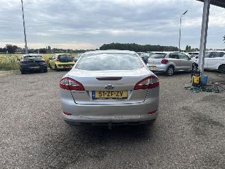 Ford Mondeo 2.0-16V Titanium picture 6