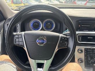 Volvo V-60 2.0T R-Design REST BPM €700,-!!! AUT picture 19
