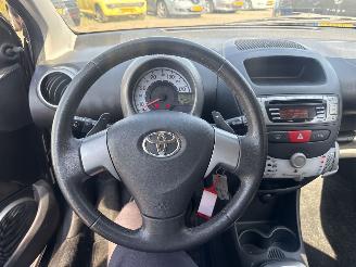 Toyota Aygo 1.0 VVT-i Aspiration AUTOMAAT picture 17