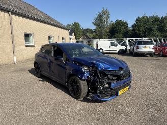 krockskadad bil auto Renault Clio E-TECH HYBRID 1.6ETFH145espAlpine 2023/9