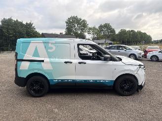Ford Transit E-Transit Courier Trend 44 kWh picture 8