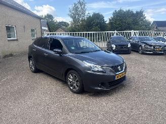 Vaurioauto  passenger cars Suzuki Baleno 1.0 B.jet High Executive AUT REST BPM €600,-!!! 2017/5