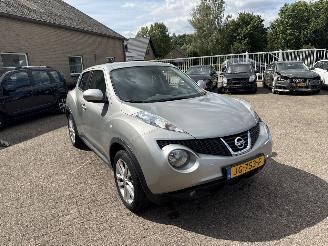 Vaurioauto  passenger cars Nissan Juke 1.6 Acenta AUT REST BPM €150,-!!! 2012/12