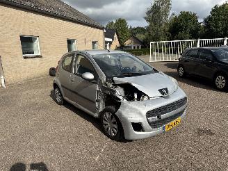 Auto incidentate Peugeot 107 1.0-12V Sublime AIRCO 2010/5