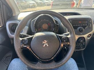 Peugeot 108 1.0 e-VTi Active WEINIG KILOMETERS picture 15