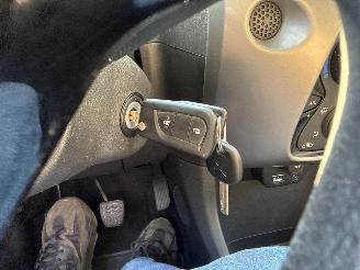 Peugeot 108 1.0 e-VTi Active WEINIG KILOMETERS picture 16