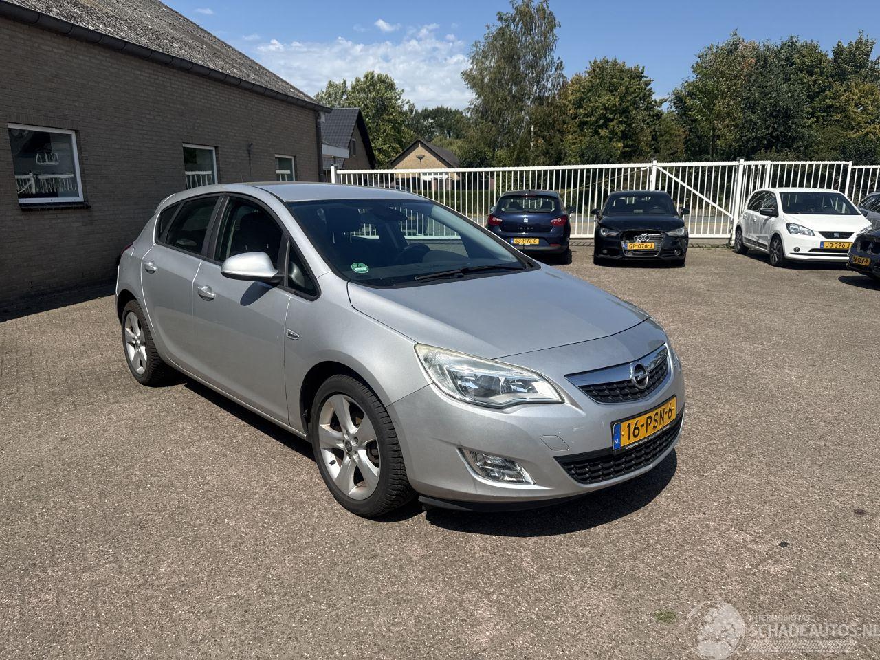 Opel Astra 1.4 Turbo Edition REST BPM €200,-!!!