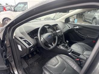 Ford Focus 1.0 Titanium REST BPM €400,-!!! picture 20