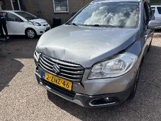 Suzuki S-Cross SX4 S-cross AUT REST BPM €600,-!!! WEINIG KILOMETERS!!! picture 9