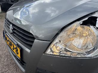 Suzuki Splash 1.0 VVT Exclusive WEINIG KILOMETERS picture 10