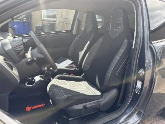 Peugeot 108 1.0 e-VTi Active picture 25