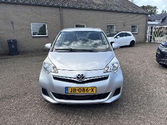 Toyota Verso S 1.3 VVT-i Aspiration AUTOMAAT picture 2