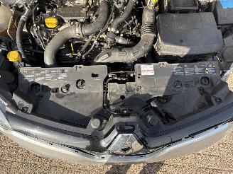 Renault Captur 1.2 TCe Expression picture 15